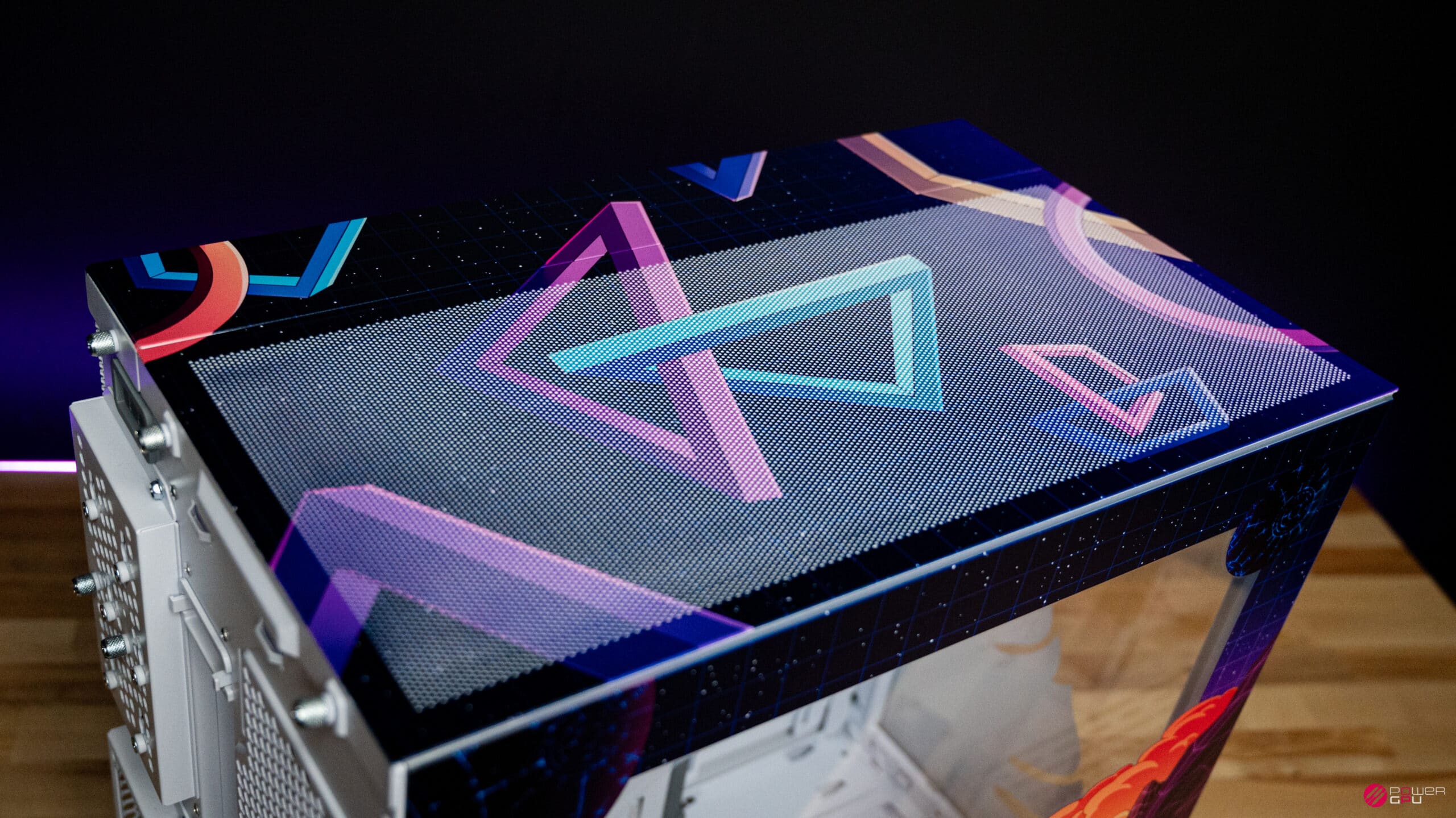 Custom UV "Grid-Line" Print